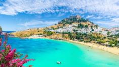 Ubytování v Řecku bude letos pro 25 000 turistů zdarma. Nárok mají i Češi!