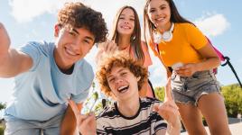 TikTok generace se ztrácí ve vylepšovacích filtrech i ve skutečném životě TikTok generace se ztrácí ve vylepšovacích filtrech i ve skutečném životě