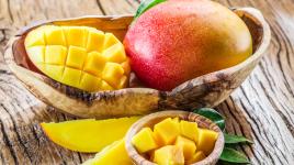 Proč jíst mango? Pohladí tvoje vlasy, posílí imunitu a potěší duši