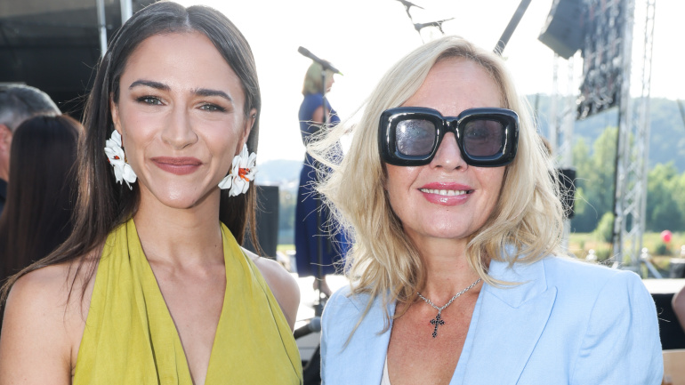 Eva Burešová, Tereza Pergnerová