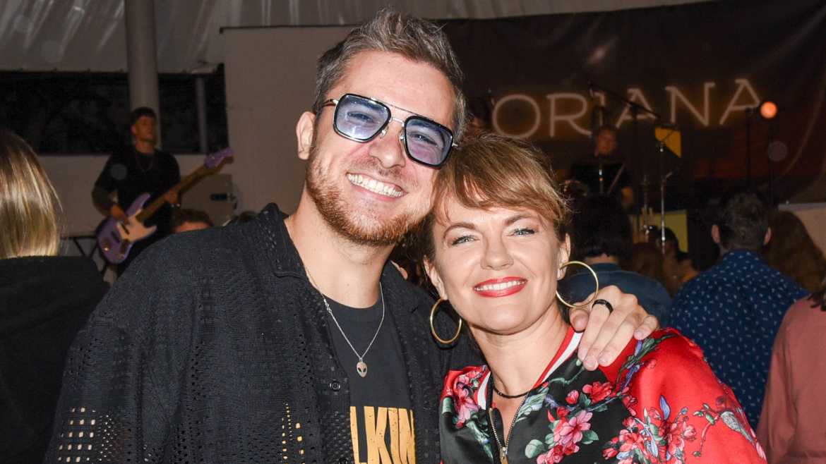 Vnuk a dcera Petra Jandy pokřtili debutové album kapely Oriana